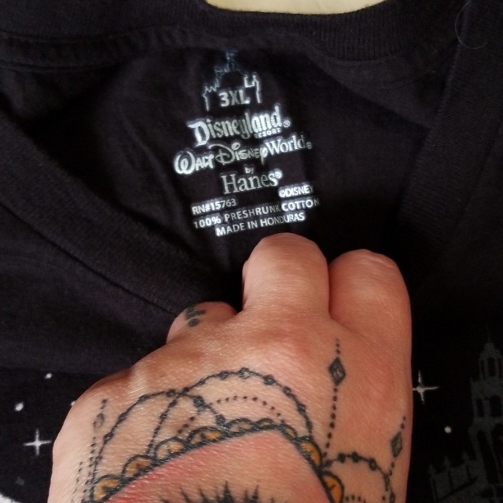 Disney Resort Anniversary Tshirt - Picture 4 of 5